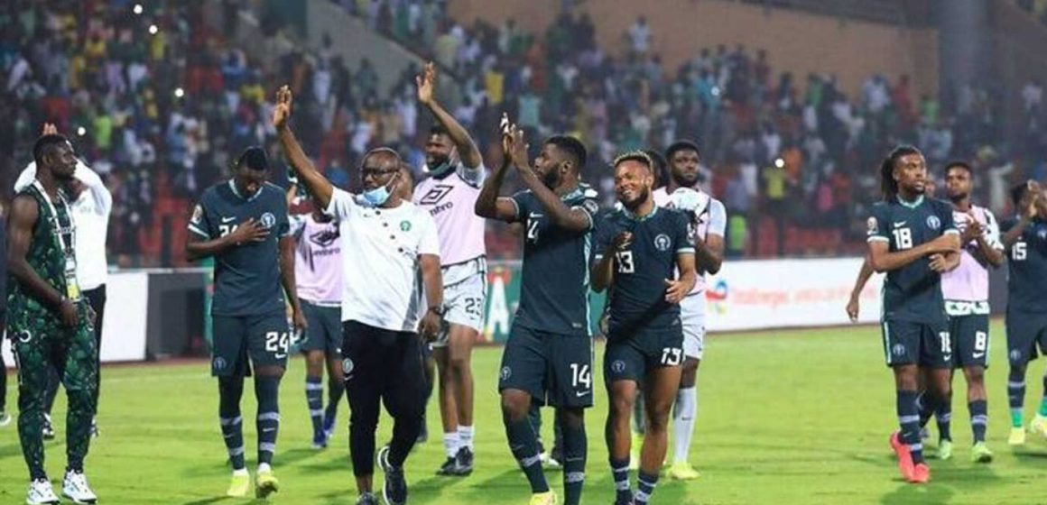 Nigerians plead with Super Eagles for Victory