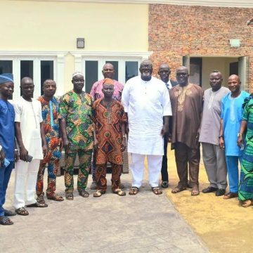 ODIDI OMO Donates Cash Gifts to Labaowo Market Traders Association ..promises to do more ODIDI OMO Donates Cash Gifts to Labaowo Market Traders Association ..promises to do more