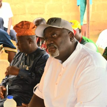 Odidi omo meets with Stakeholders and people of Arise Community, Apata Odidi omo meets with Stakeholders and people of Arise Community, Apata