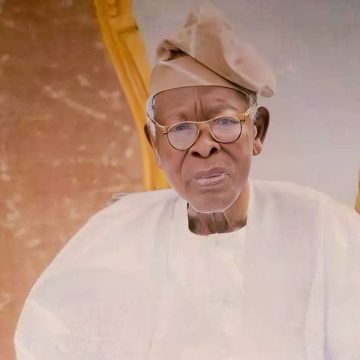 Rep. Adedeji Olajide Mourns the Passing of Otun of Oyo land, Chief Moses Oyedele Ogunmola Rep. Adedeji Olajide Mourns the Passing of Otun of Oyo land, Chief Moses Oyedele Ogunmola