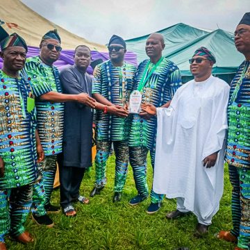 Odidiomo Honoured by Ayete Central Mosque for Contributions to Mosque, Muslim Community Odidiomo Honoured by Ayete Central Mosque for Contributions to Mosque, Muslim Community
