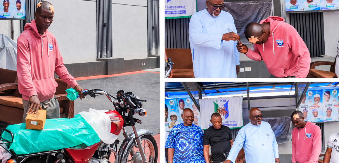 Odidiomo Honours Promise, Restores Molete Rider’s Livelihood with New Motorcycle Odidiomo Honours Promise, Restores Molete Rider’s Livelihood with New Motorcycle